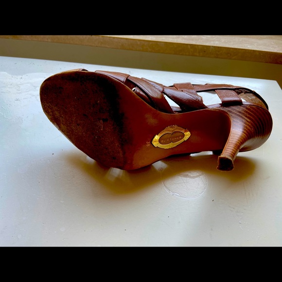 Elie Tahari sandal heels - Picture 4 of 6